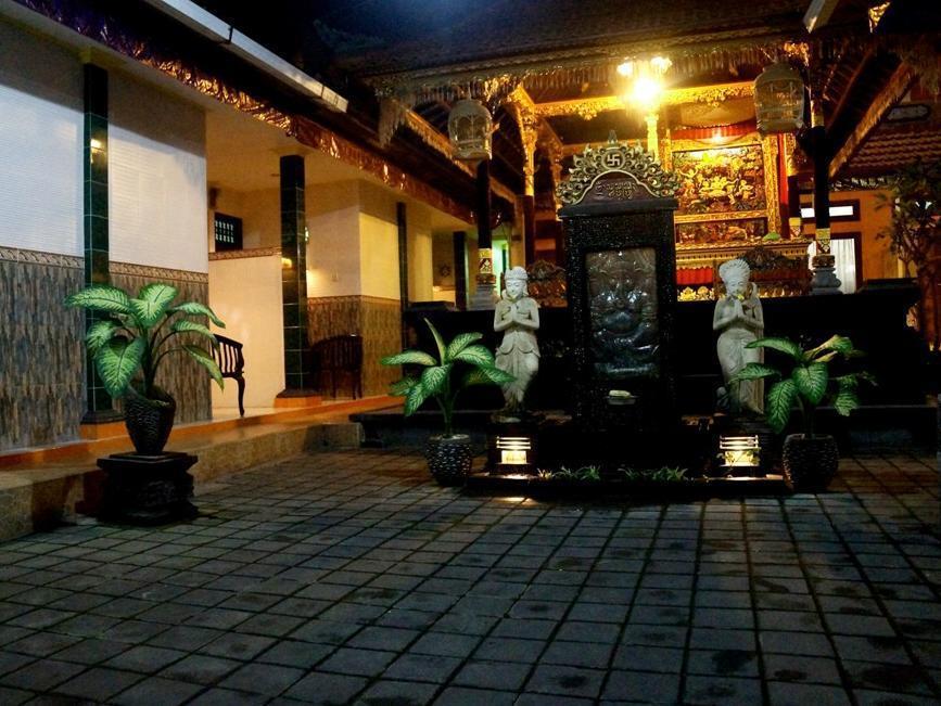 Pondok Denayu Homestay Кута Экстерьер фото